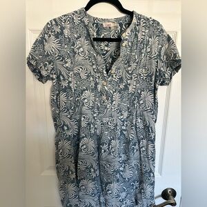 Faherty Navy and White Floral Dress